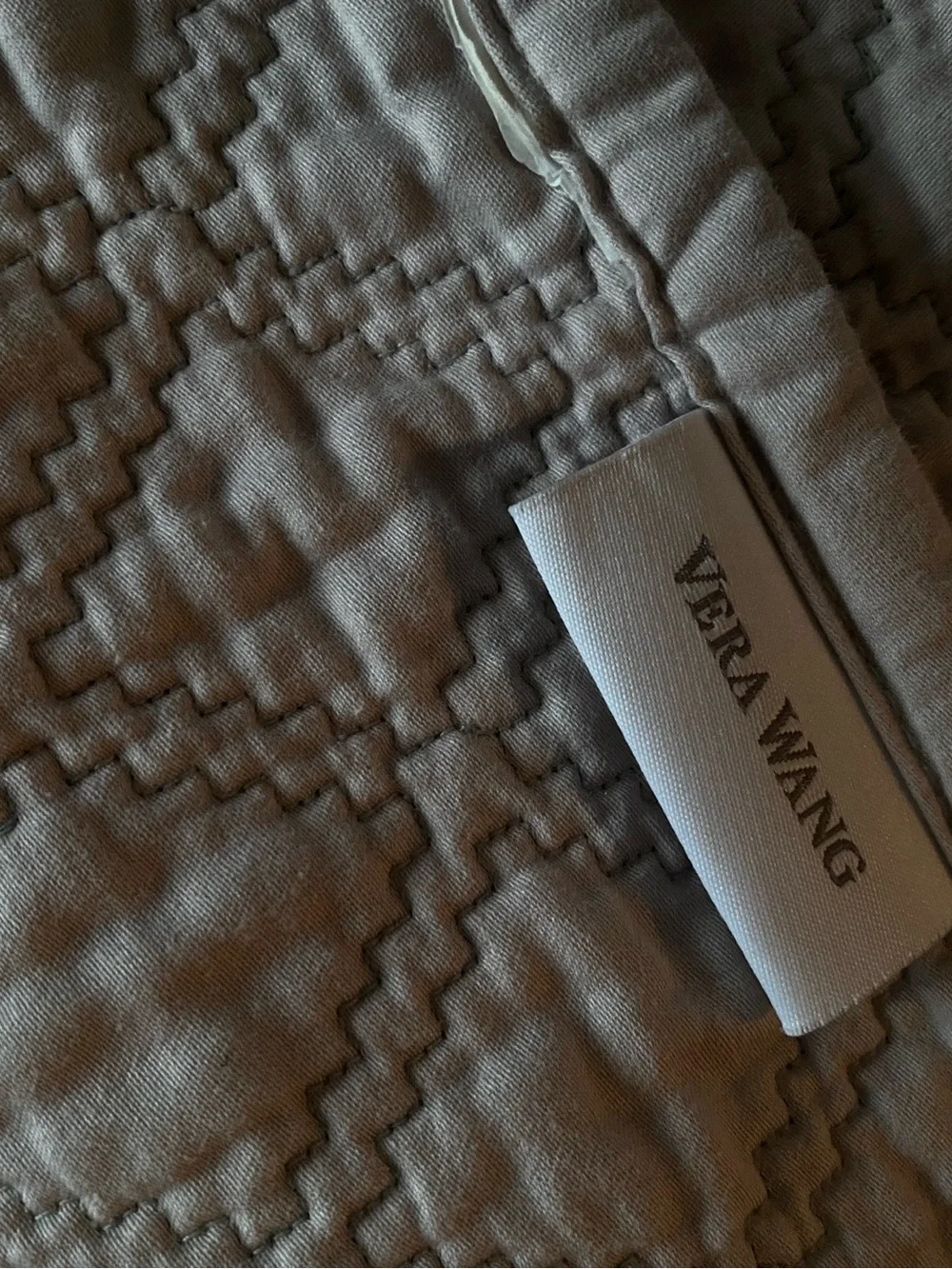 Vera Wang Queen Quilt Beige Diamond Textured Coverlet Like New Luxury Bedding  V